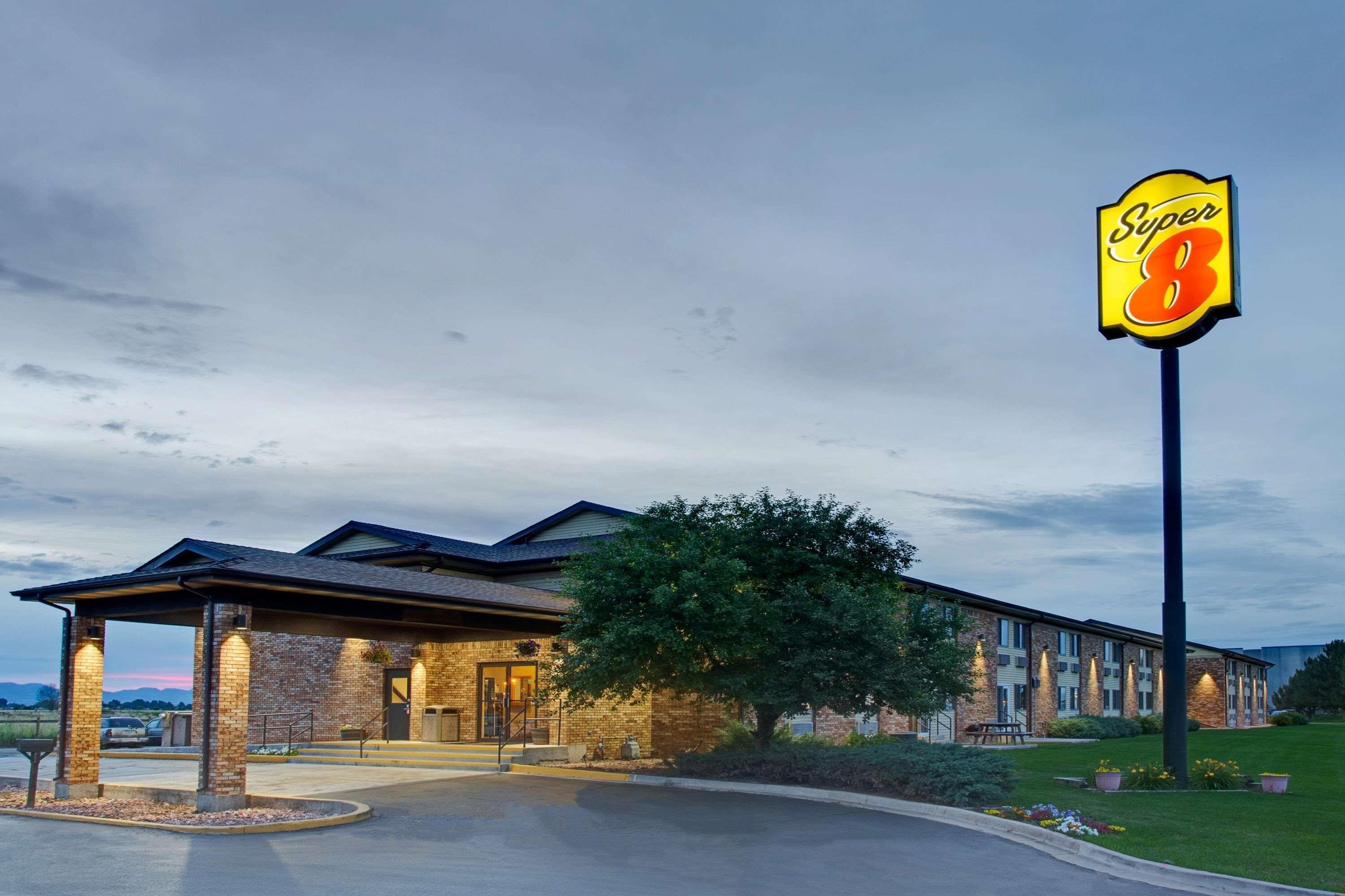 4 Budget Hotels Near Cheeks International Academy for Easy Access