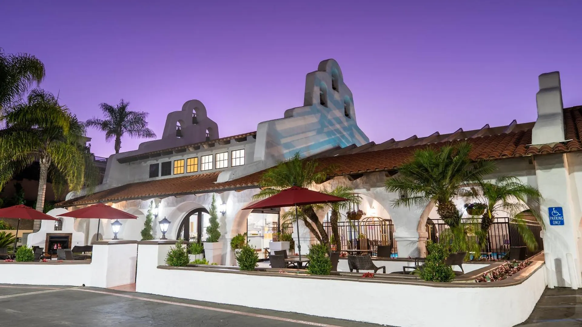 Where to Stay Near O'Neill Museum: 8 Budget Hotels in Dana Point