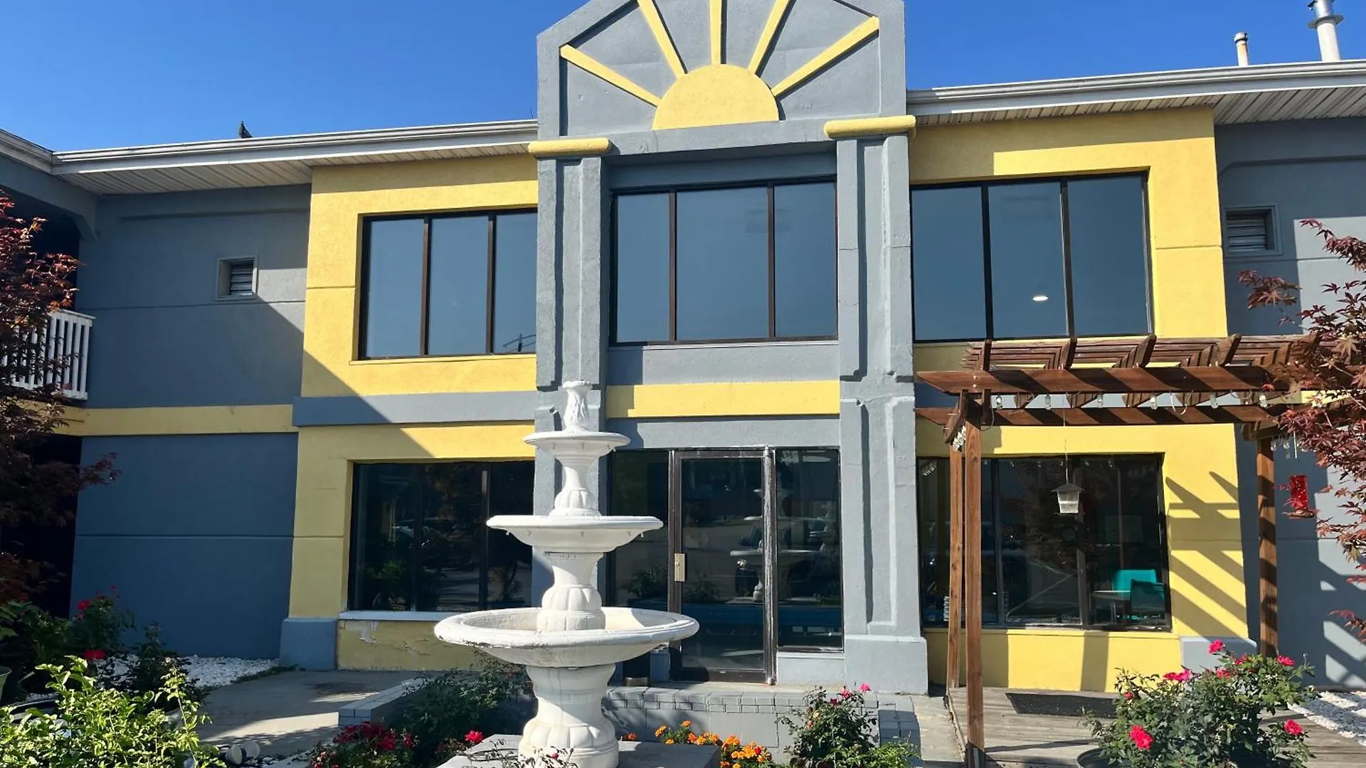 Staying Near Woodland Mall: 4 Budget Hotels Compared