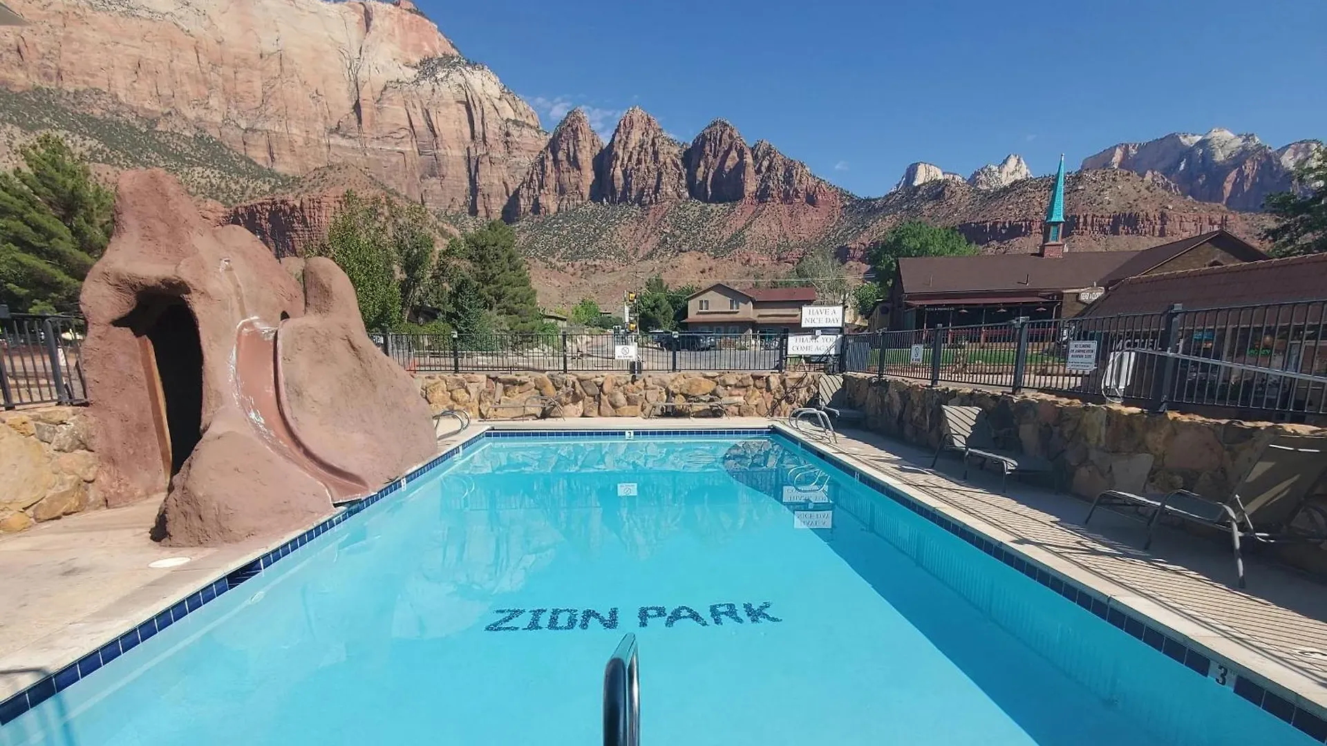 9 Top-Rated Budget Hotels Near Zion National Park